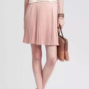 Banana Republic Pink Pleated Mini Skirt Size Medium